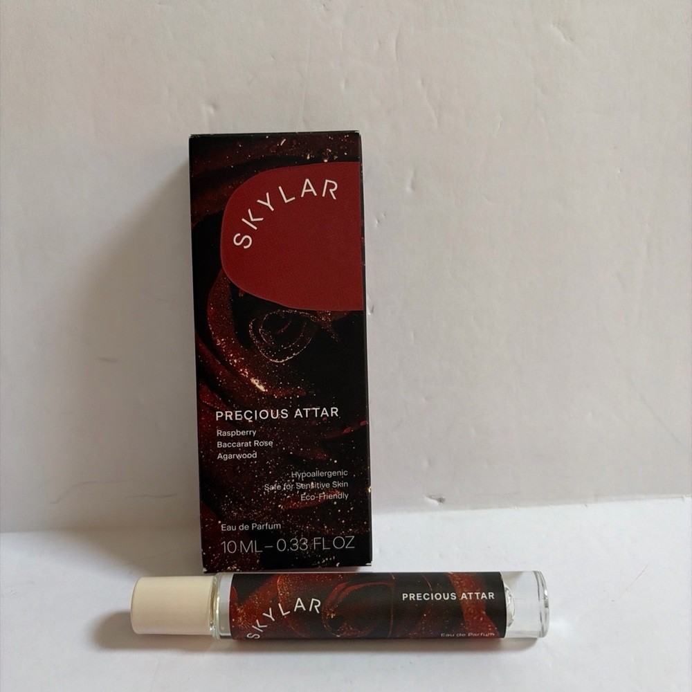NIB Skylar Precious Attar Roller Ball Oil Exclusive Scent Club .33 oz - Picture 6 of 6